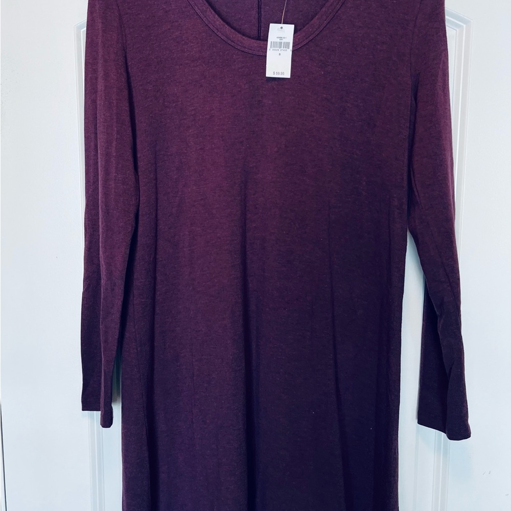 GAP NWT Eggplant Dress. Knee length. Size Small.